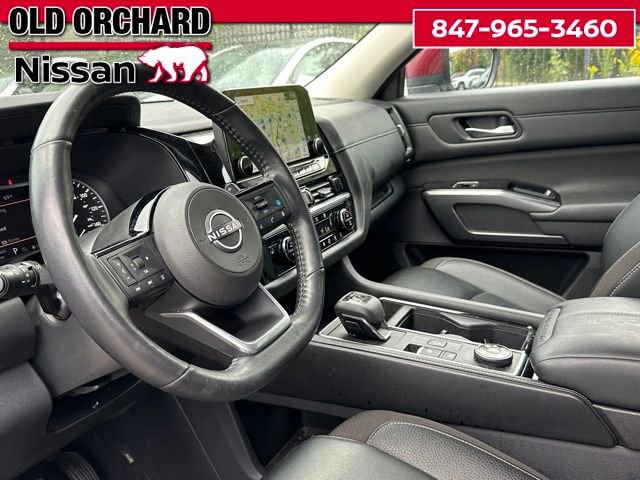 Used 2023 Nissan Pathfinder SL w/ Lighting Package (N92) image 12
