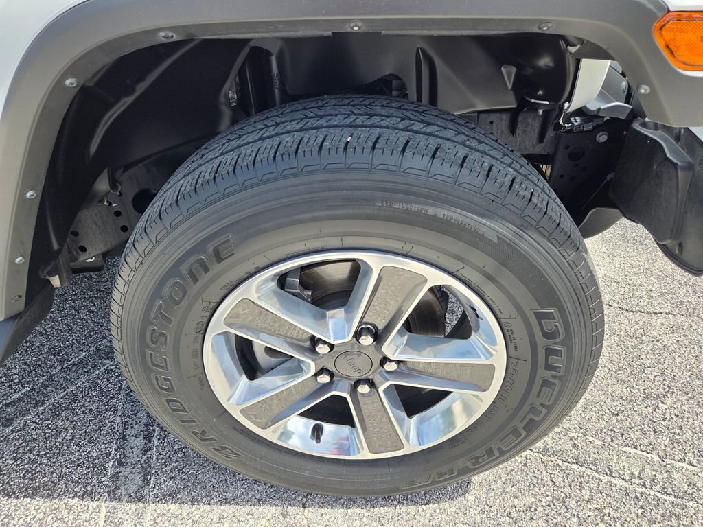 Certified 2022 Jeep Wrangler Unlimited Sahara AWD/4WD image 19