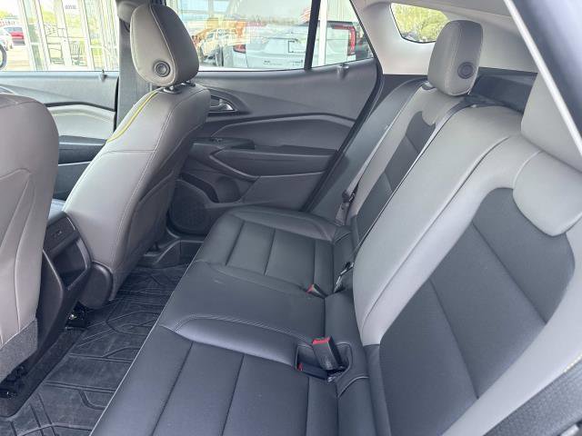 Used 2024 Chevrolet Trax ACTIV w/ Sunroof Package FWD image 23