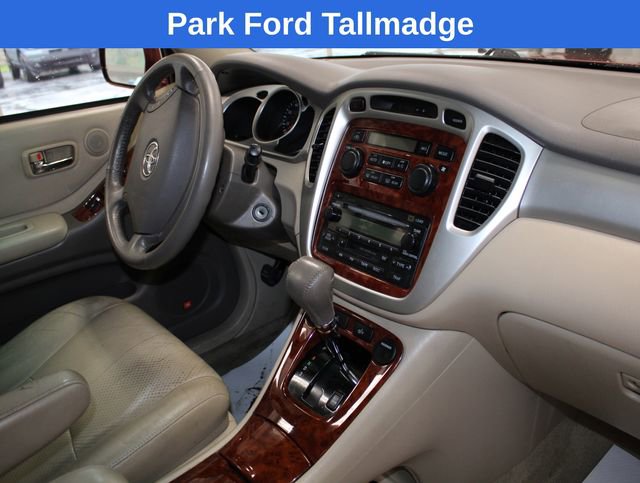 Used 2005 Toyota Highlander Limited AWD/4WD image 23
