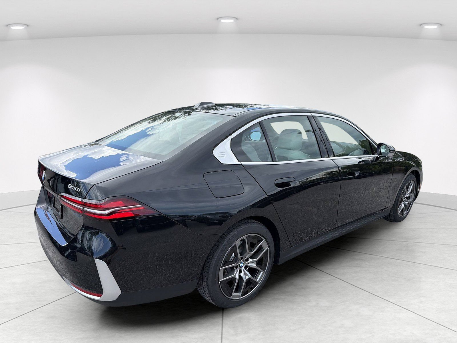 New 2027 BMW 530i xDrive w/ Premium Package AWD/4WD image 4