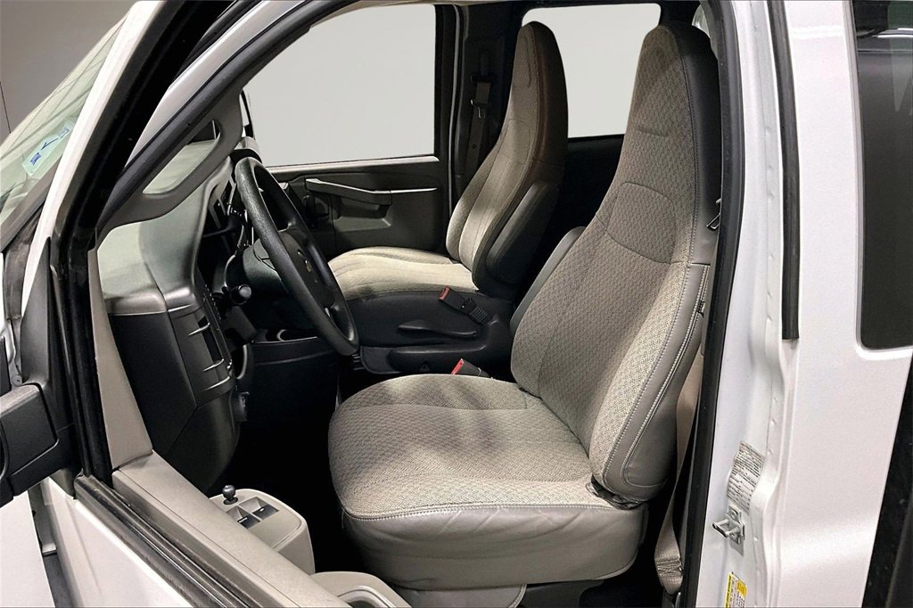 Used 2020 Chevrolet Express 3500 LT w/ LT Preferred Equipment Group image 20