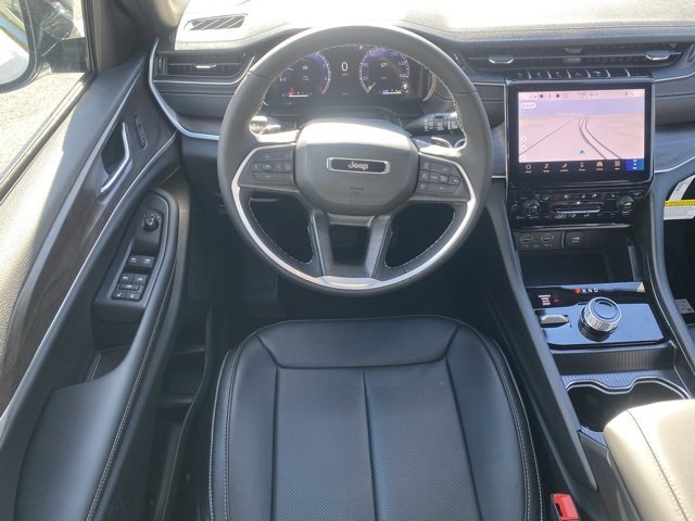 New 2025 Jeep Grand Cherokee Limited image 38