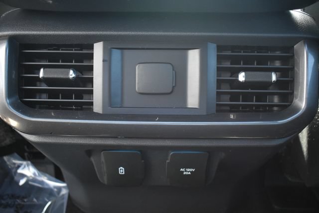 Used 2023 Ford F150 Lariat AWD/4WD image 44