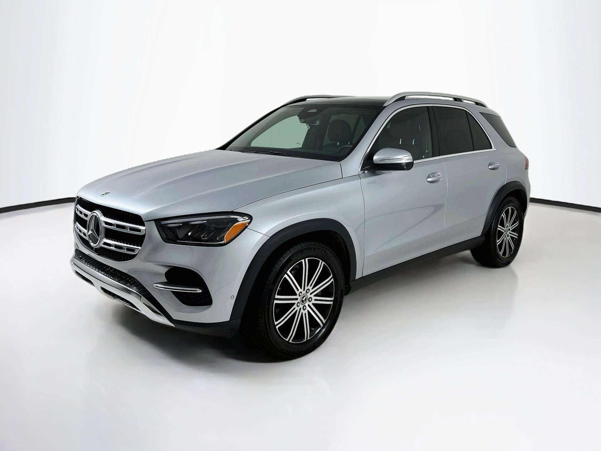 Used 2026 Mercedes-Benz GLE 350 4MATIC image 3