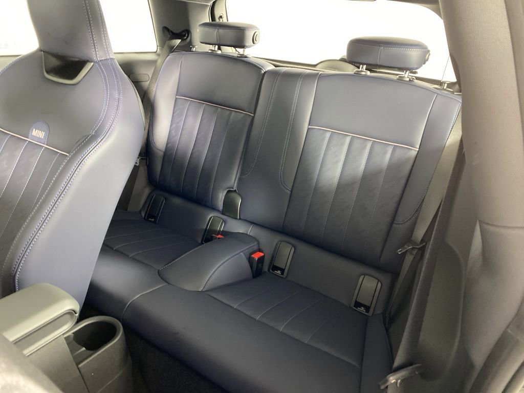 New 2026 MINI Cooper 2-Door Hardtop image 22