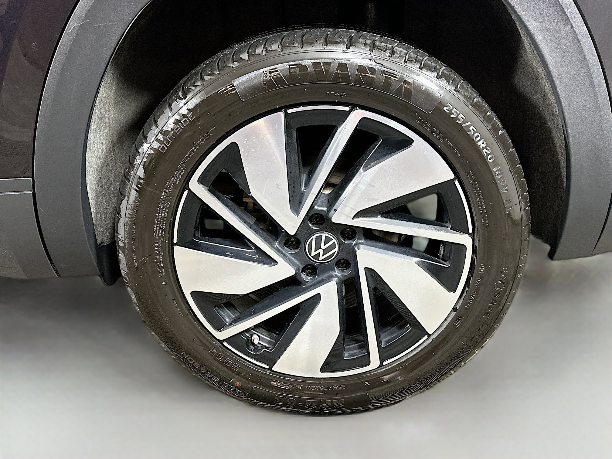 Used 2024 Volkswagen Atlas SE image 30