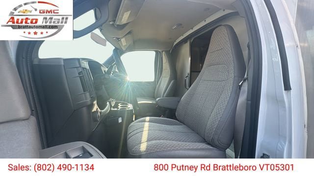 New 2025 Chevrolet Express 3500 w/ Power Convenience Package RWD image 9