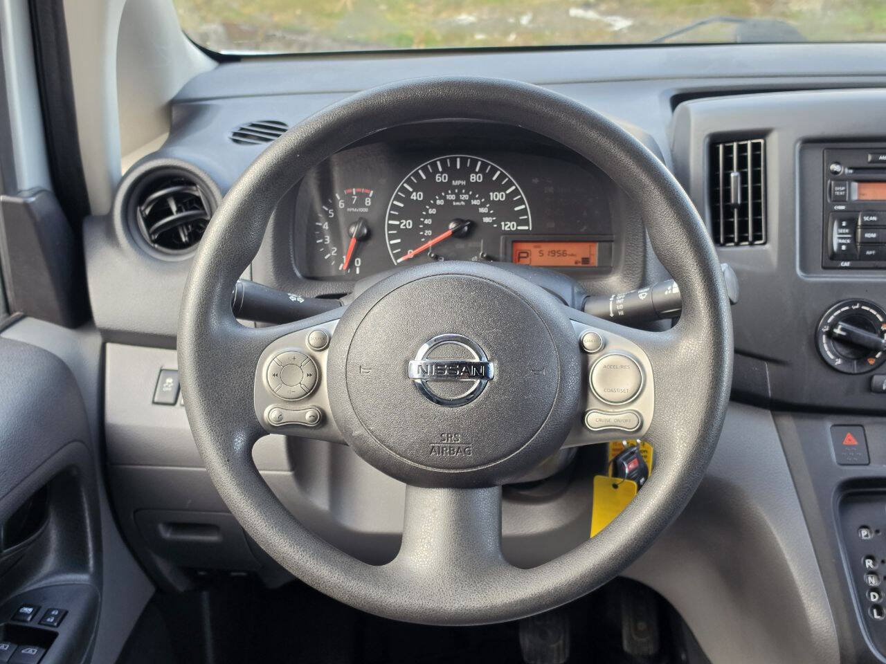 Used 2017 Nissan NV200 SV FWD image 12