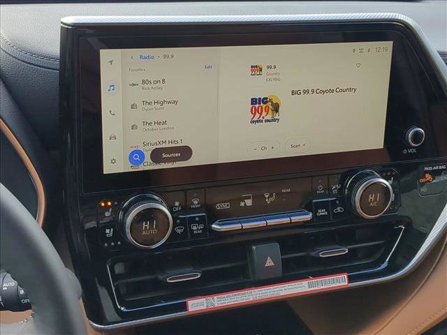 New 2026 Toyota Highlander Platinum image 19