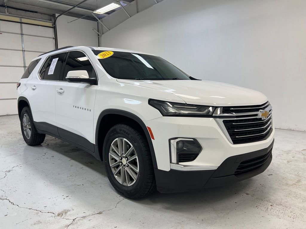 Used 2023 Chevrolet Traverse LT FWD image 8