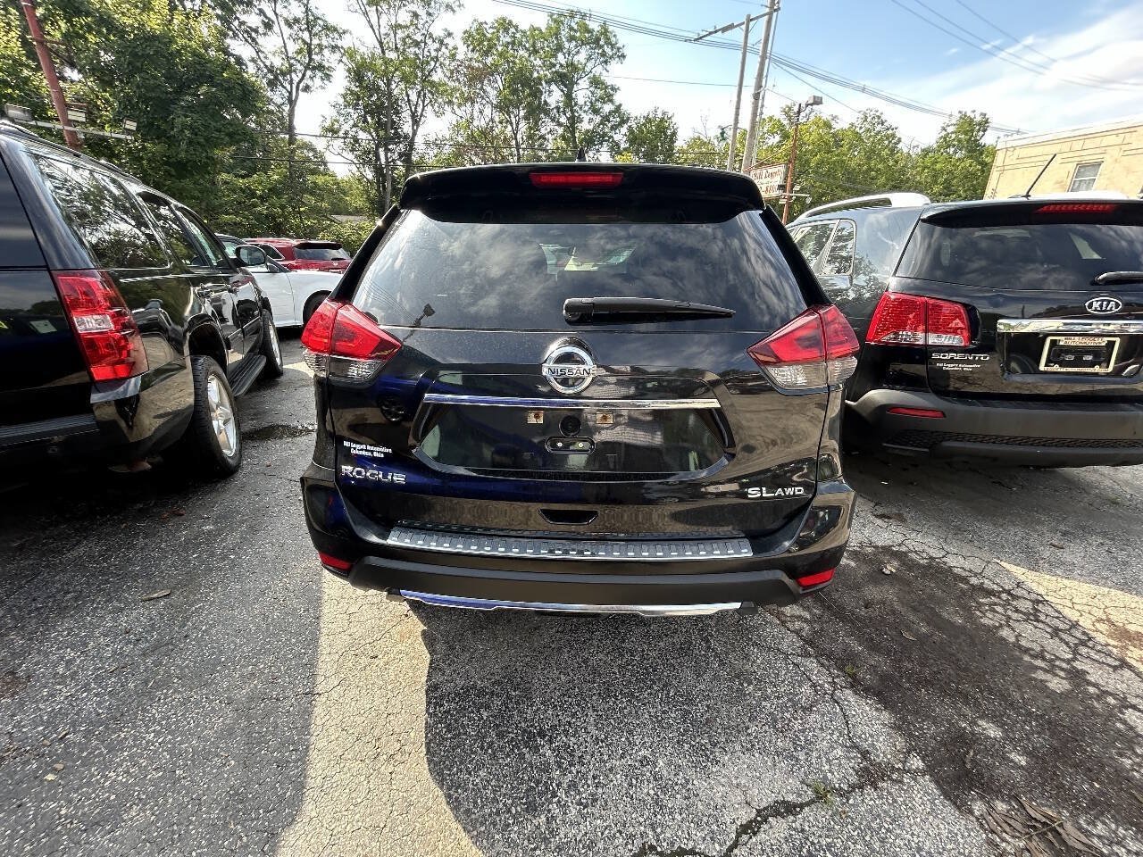 Used 2017 Nissan Rogue SL w/ SL Premium Package AWD/4WD image 10