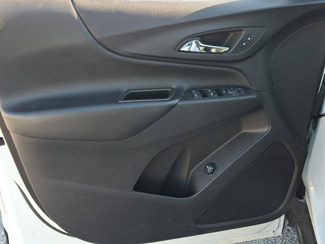 Used 2024 Chevrolet Equinox LT w/ LPO, Floor Liner Package AWD/4WD image 13