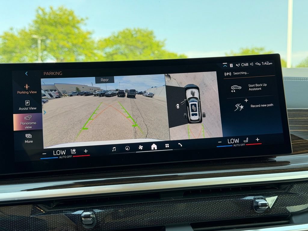Certified 2024 BMW X7 xDrive40i AWD/4WD image 33