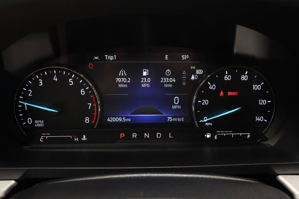 Used 2023 Ford Explorer XLT w/ Equipment Group 202A AWD/4WD image 30