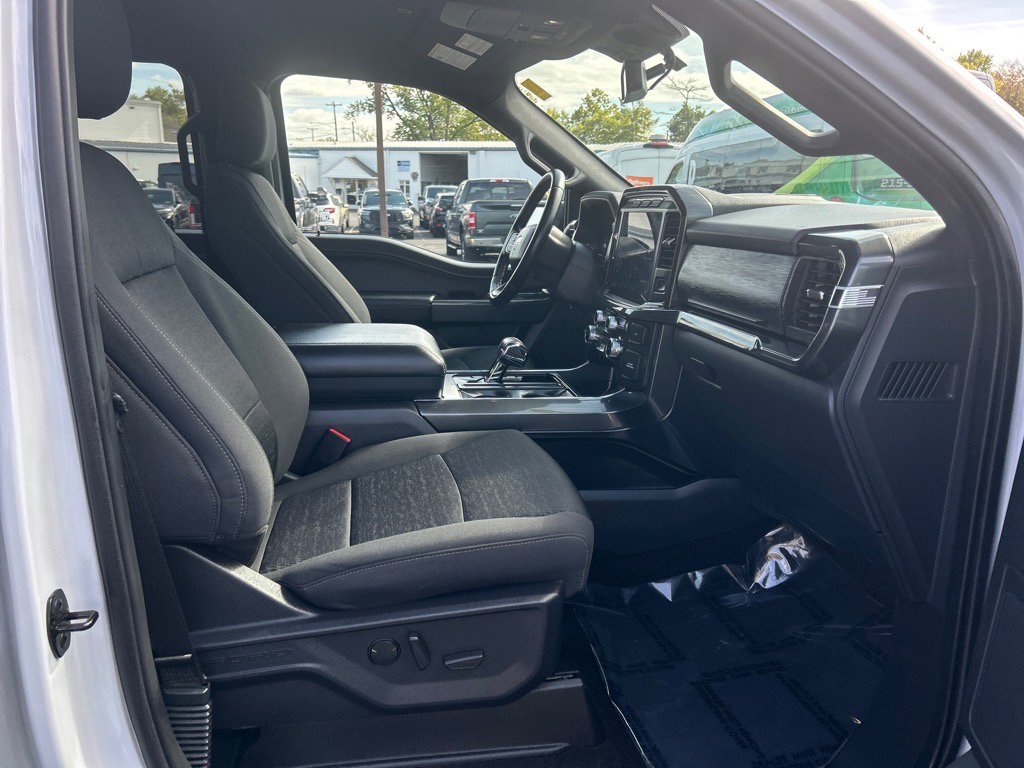 Certified 2022 Ford F150 XLT w/ Equipment Group 302A High image 17