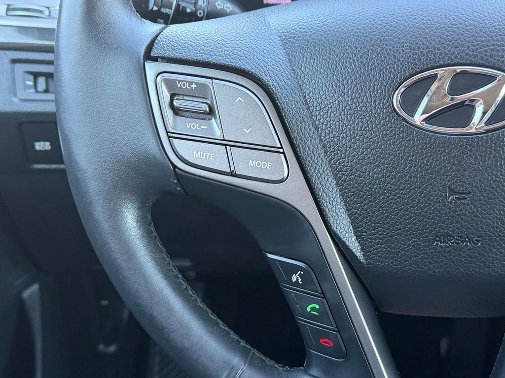 Used 2015 Hyundai Santa Fe Limited w/ Option Group 04 image 20