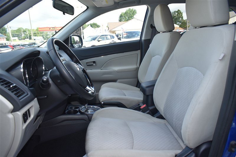 Used 2017 Mitsubishi Outlander Sport ES FWD image 10