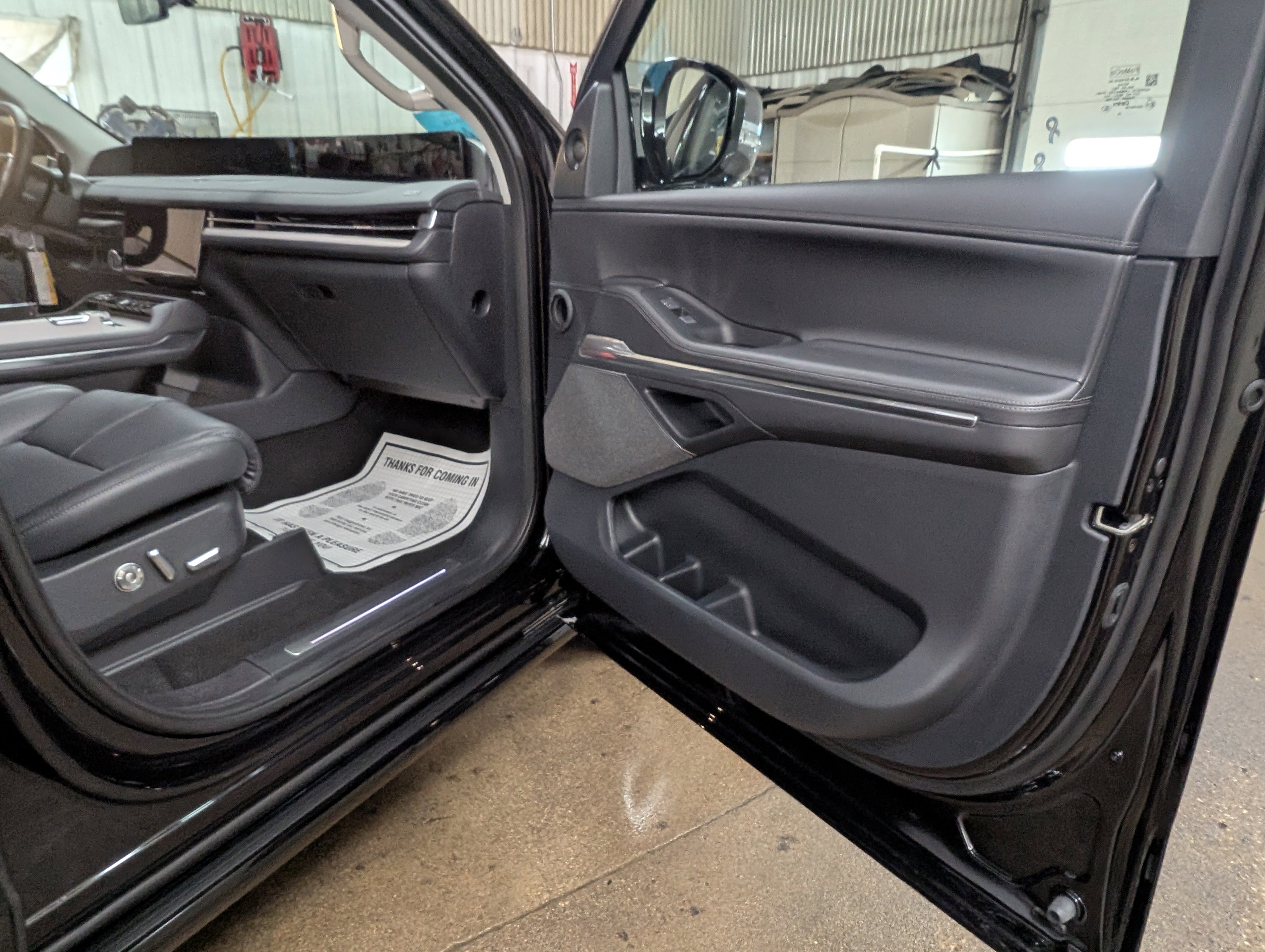 New 2026 Lincoln Navigator L Reserve image 5