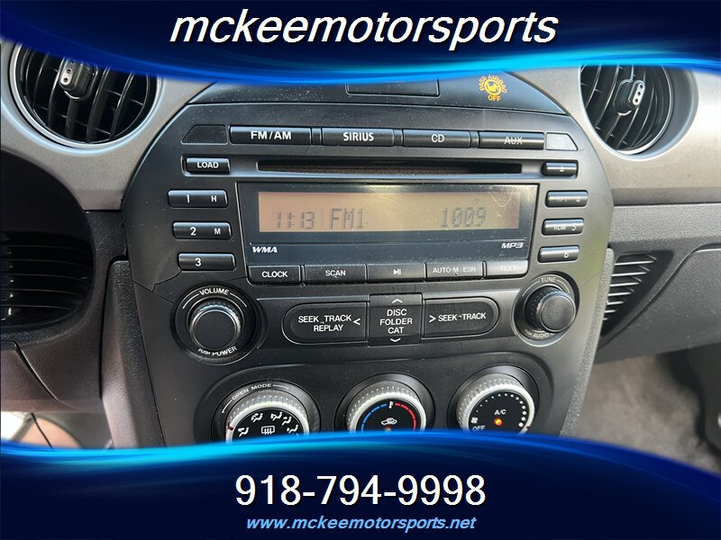 Used 2012 MAZDA MX-5 Miata Sport RWD image 9