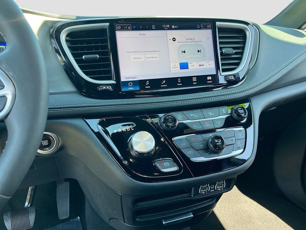 Certified 2025 Chrysler Pacifica Select image 14