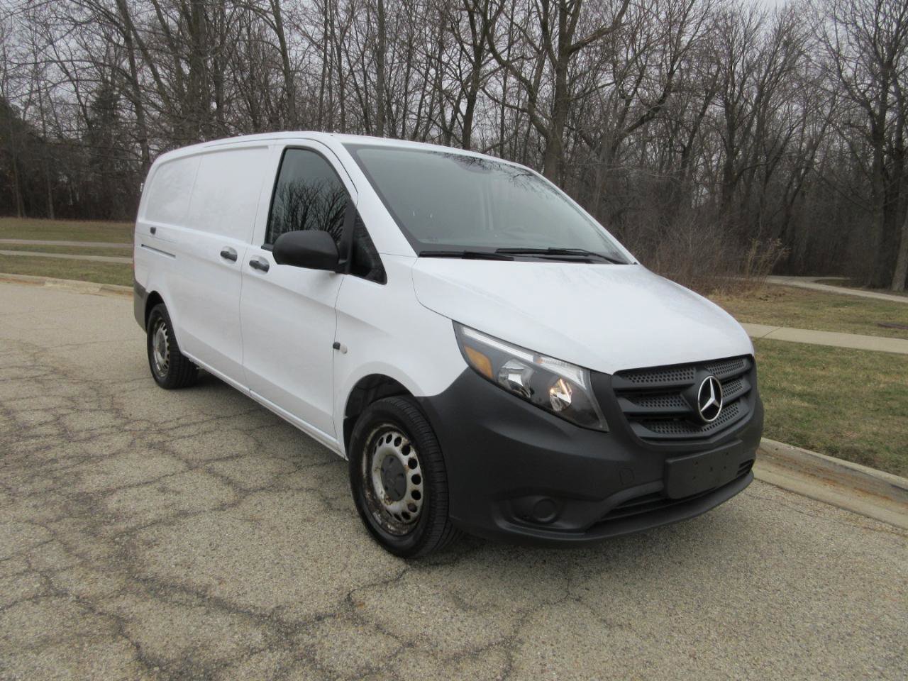 Used 2019 Mercedes-Benz Metris image 3