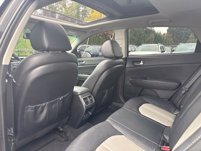 Used 2020 Kia Optima Premium FWD image 11