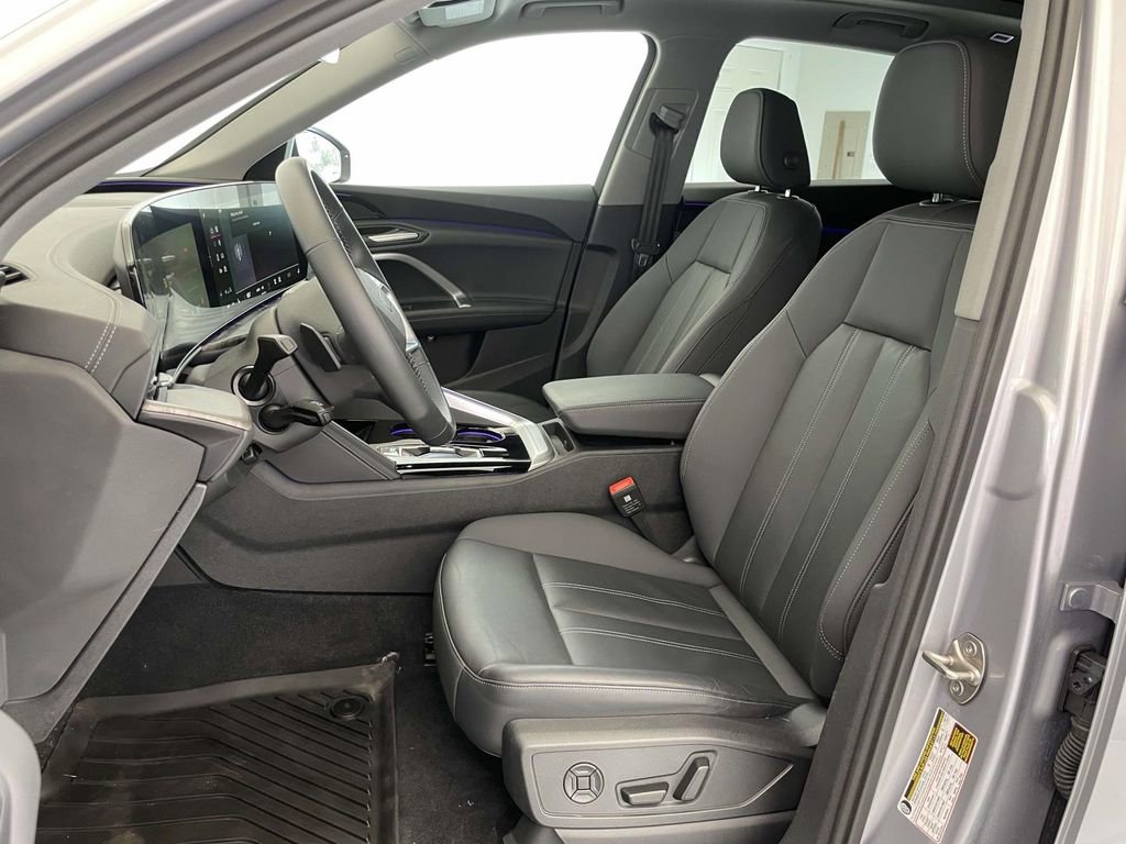 Certified 2025 Audi Q5 Premium w/ Convenience Package image 5