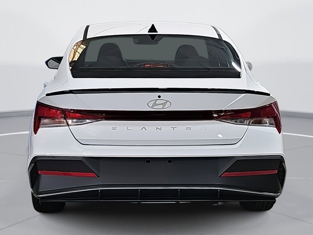 New 2025 Hyundai Elantra Sport image 6