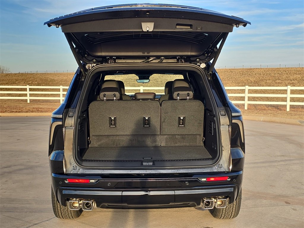 New 2026 Chevrolet Traverse RS image 13