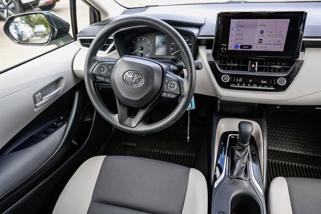 Used 2024 Toyota Corolla LE FWD image 17