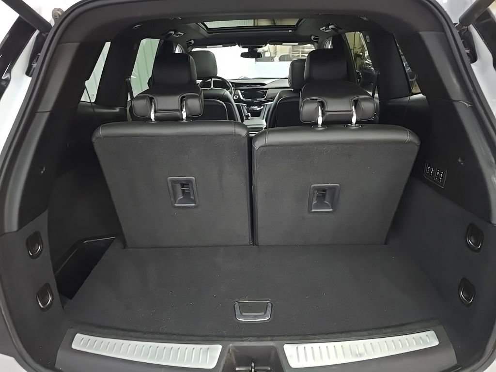 Used 2021 Cadillac XT6 Sport image 12