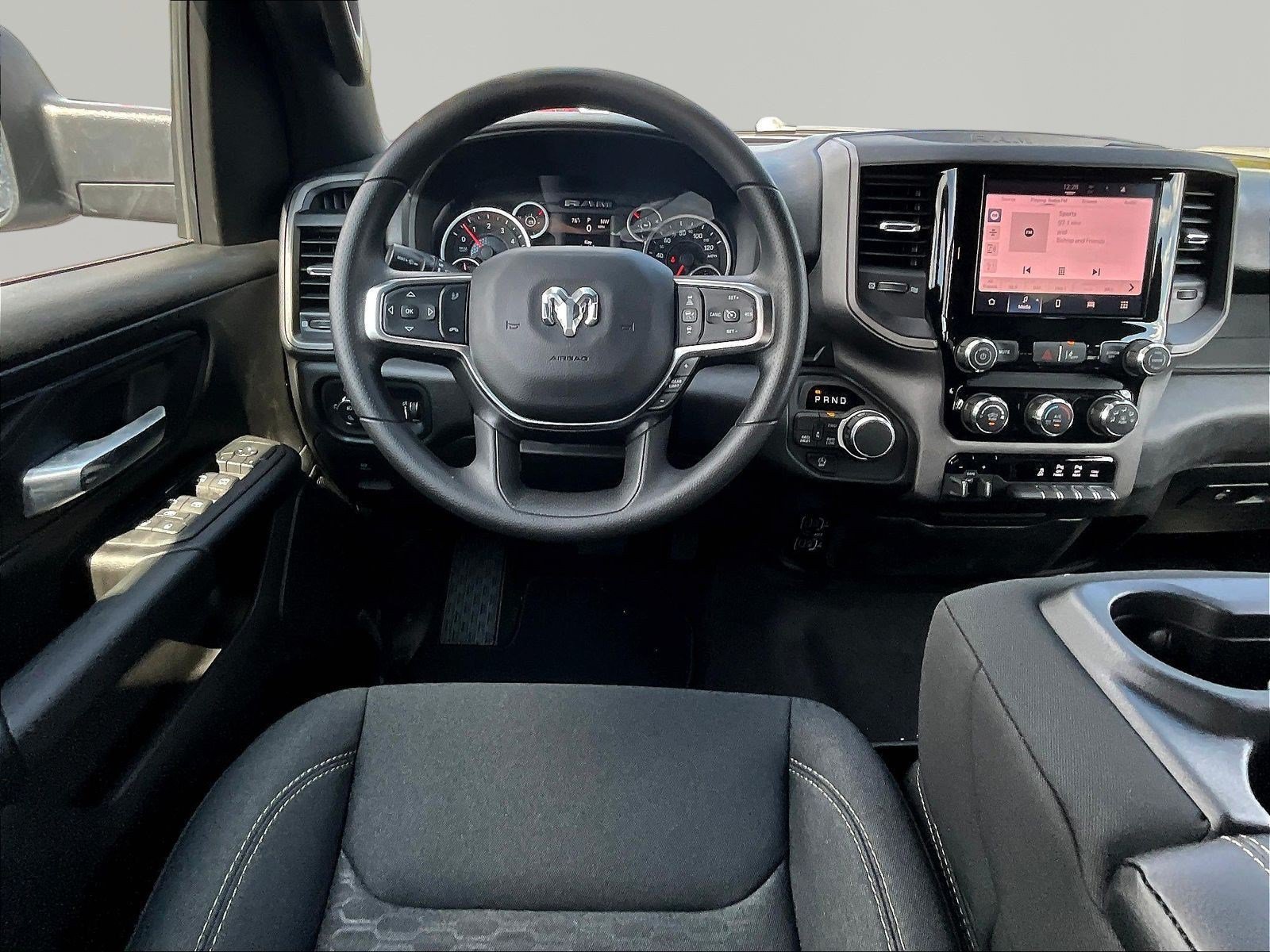 New 2026 RAM 1500 Express AWD/4WD image 9
