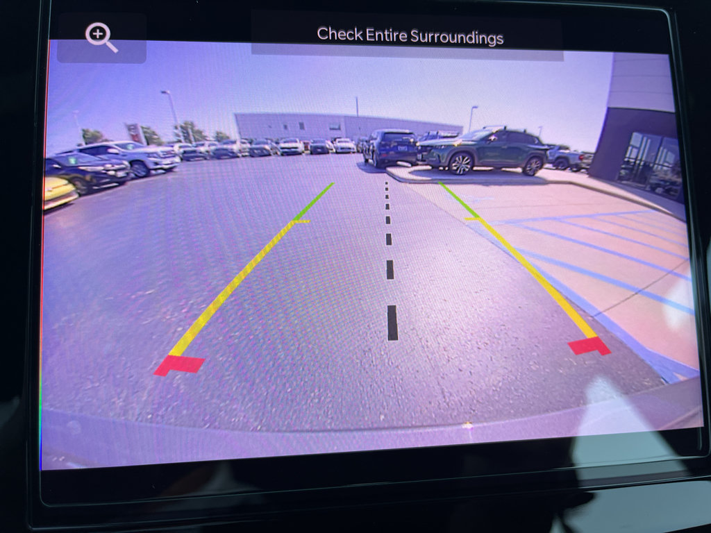 Used 2025 Jeep Grand Cherokee L Laredo RWD image 23