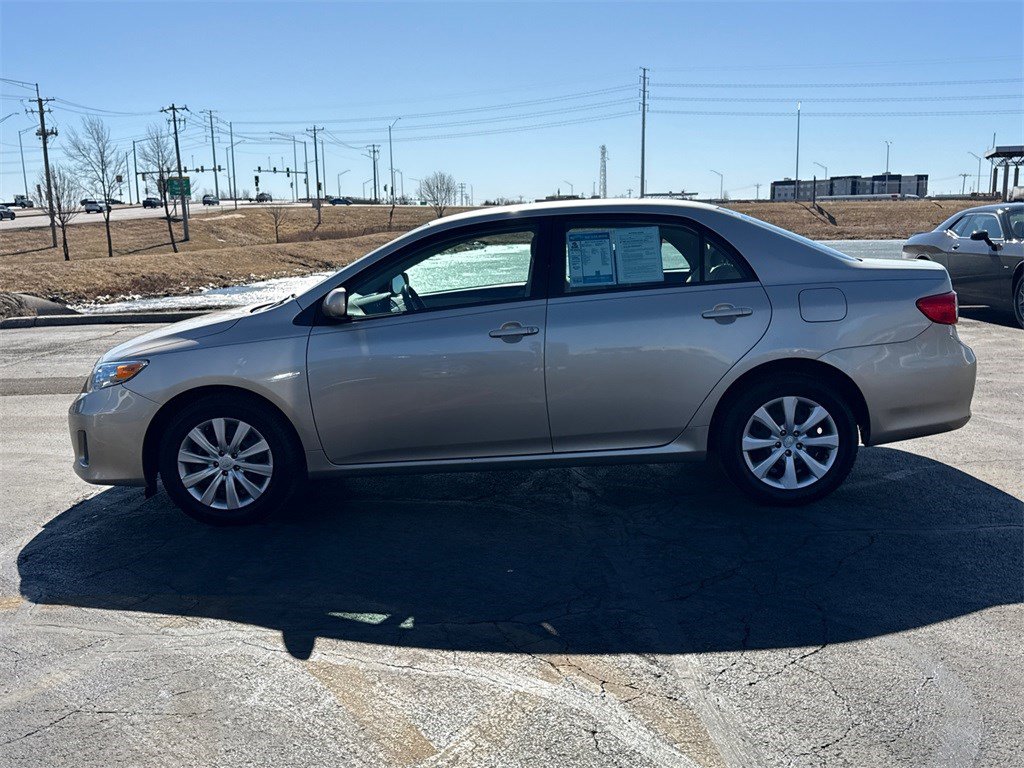 Used 2012 Toyota Corolla LE image 8
