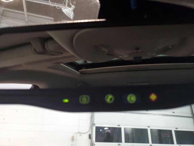 Used 2010 Chevrolet Equinox LT w/ Chrome Appearance Package image 22