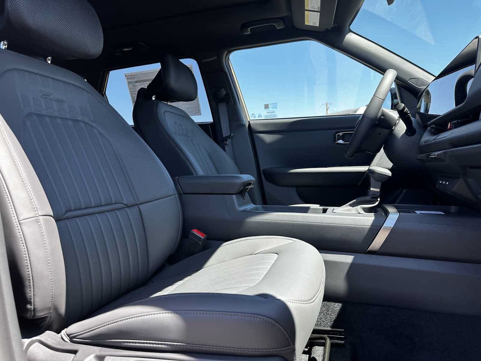 New 2027 Kia Seltos X-Line S w/ X-Line S Premium Package AWD/4WD image 9