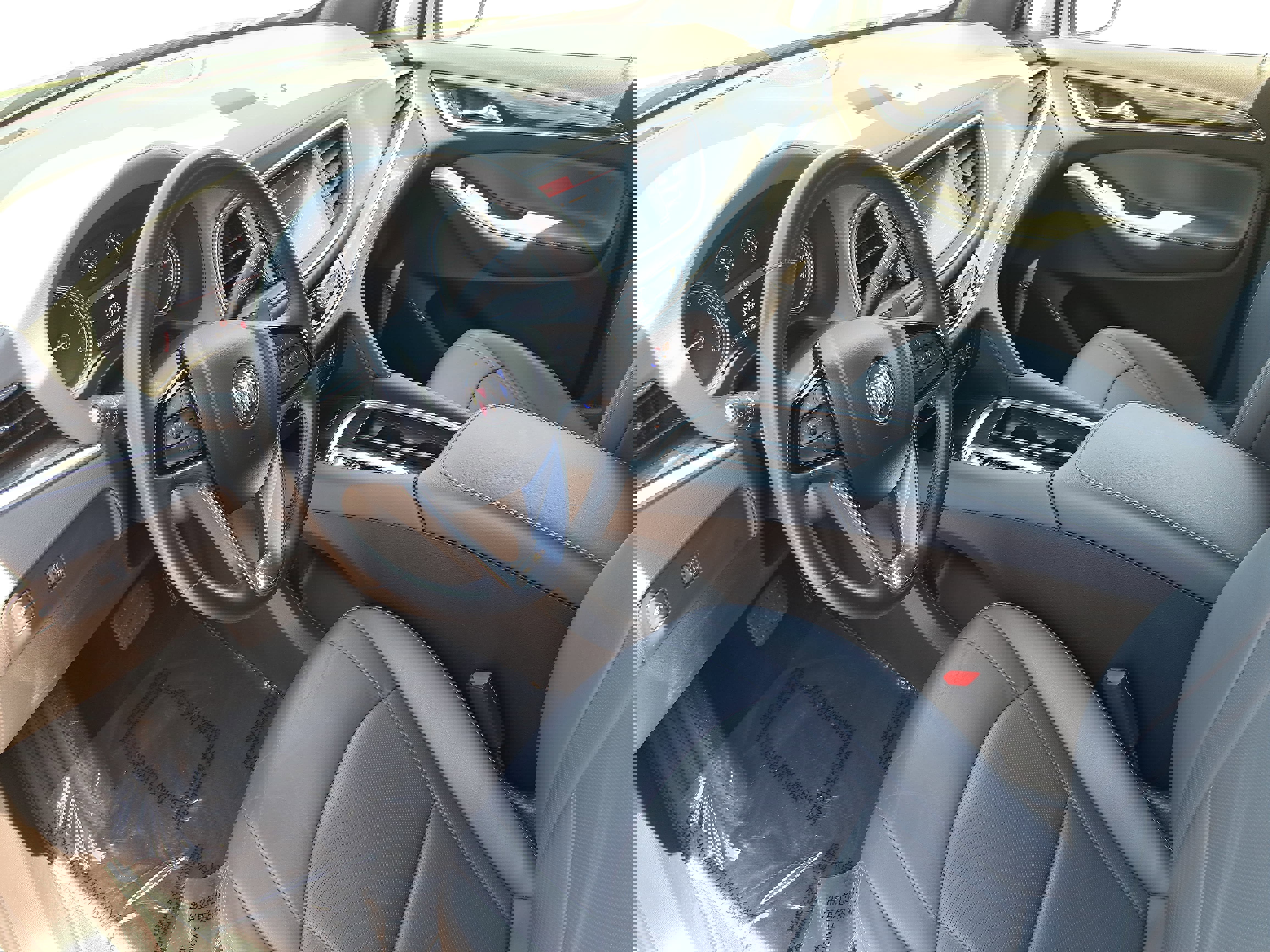 Used 2023 Buick Enclave Essence AWD/4WD image 16