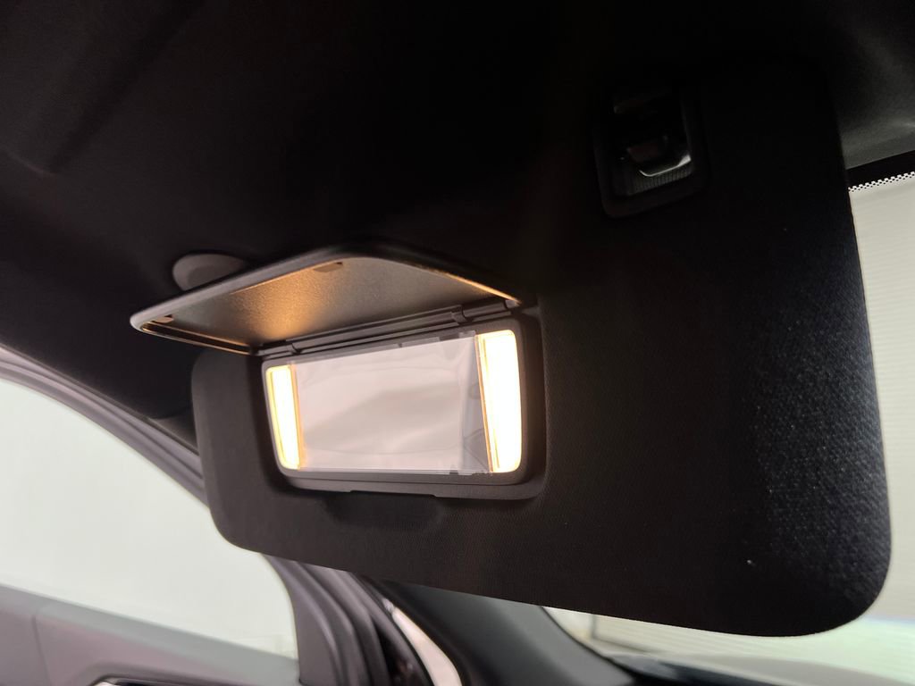 Used 2026 Chevrolet Equinox LT FWD image 59