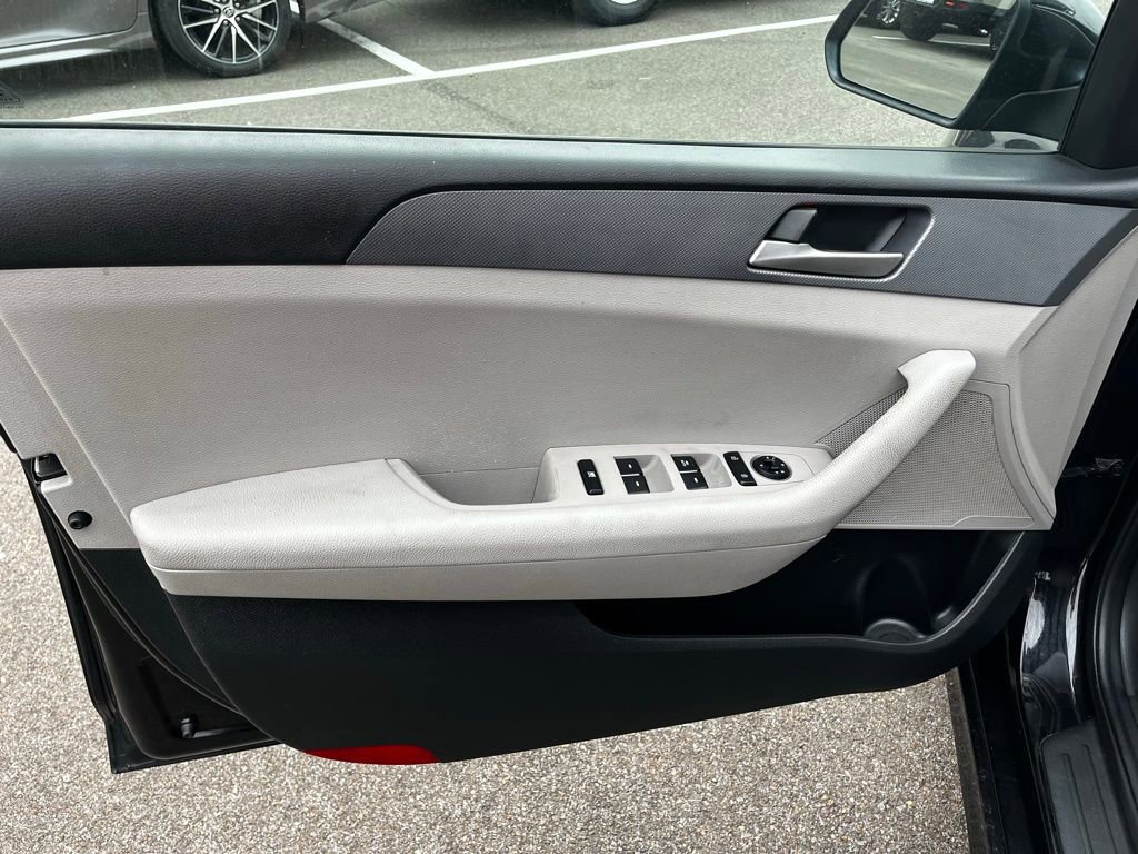 Used 2018 Hyundai Sonata SE image 29