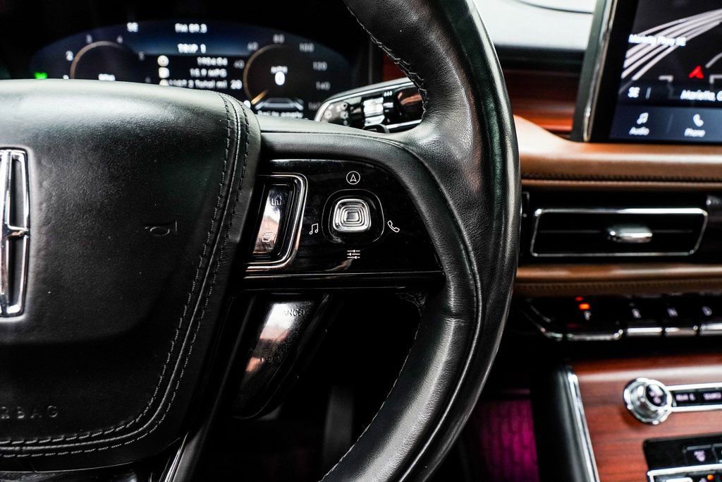 Used 2023 Lincoln Aviator Reserve w/ Equipment Group 201A image 32