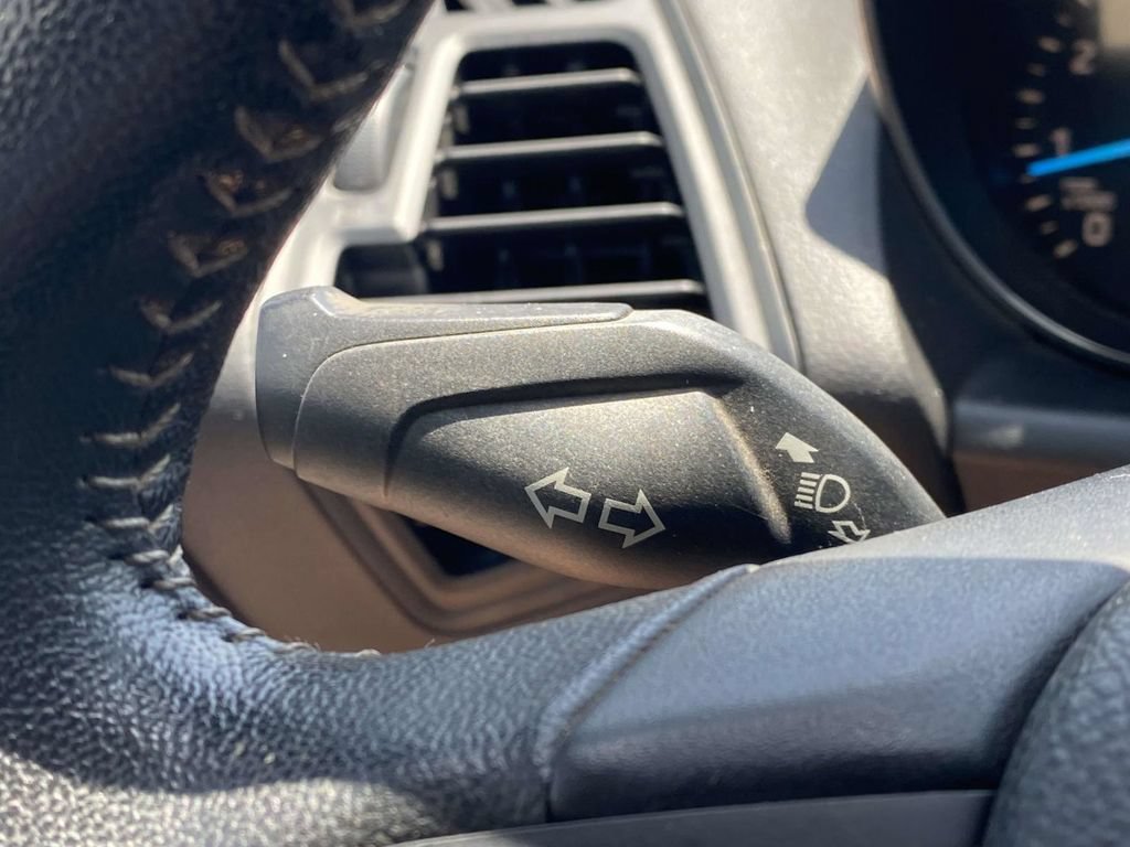 Used 2019 Ford Escape SEL FWD image 31
