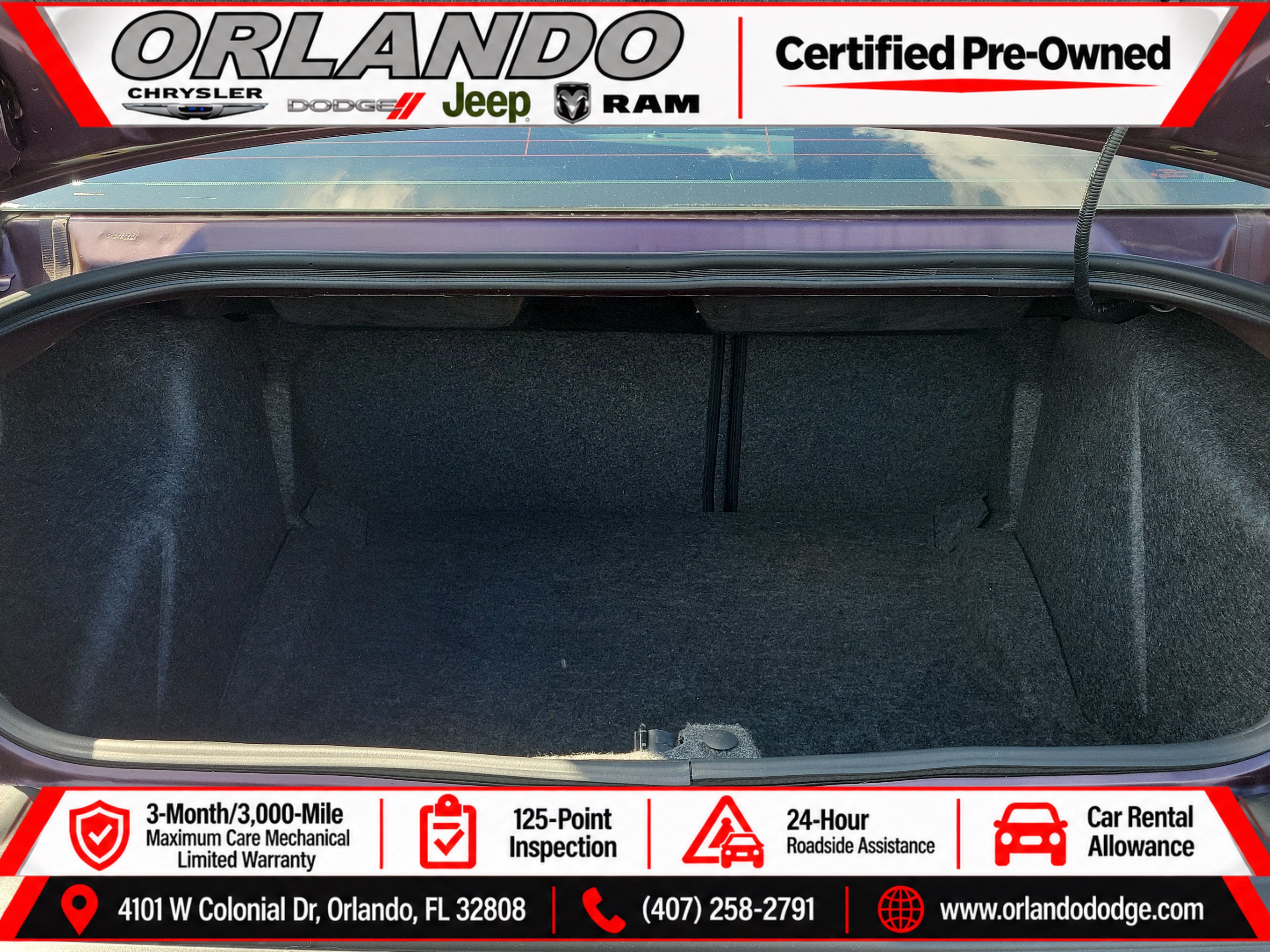 Certified 2022 Dodge Challenger SXT RWD image 10
