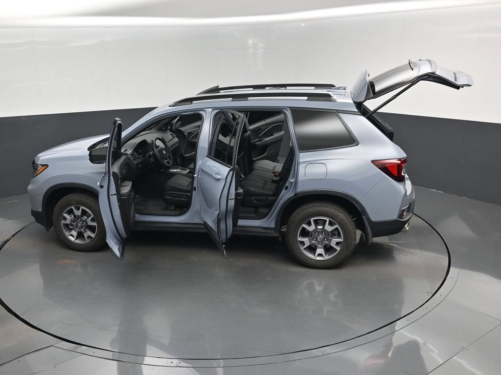 Used 2023 Honda Passport TrailSport image 17