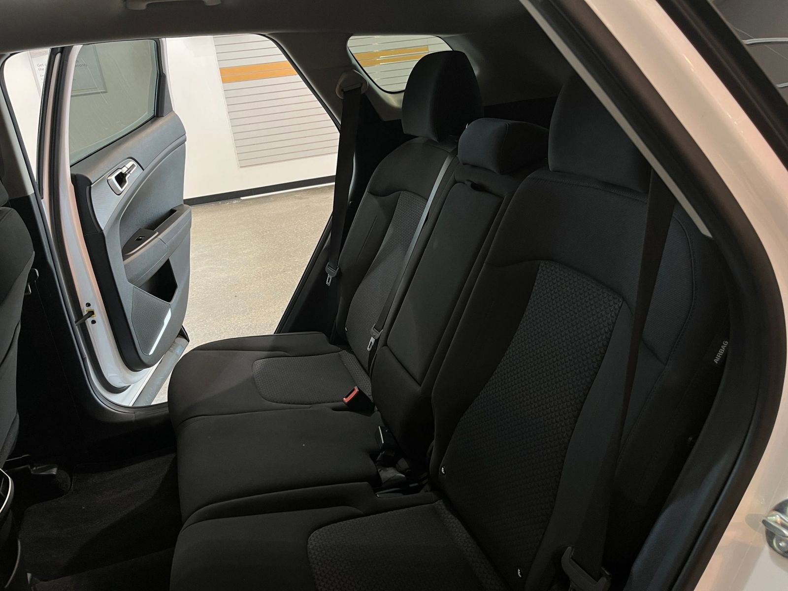 Used 2025 Kia Sportage LX FWD image 39