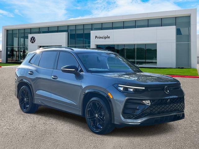 New 2026 Volkswagen Tiguan SE R-Line image 2