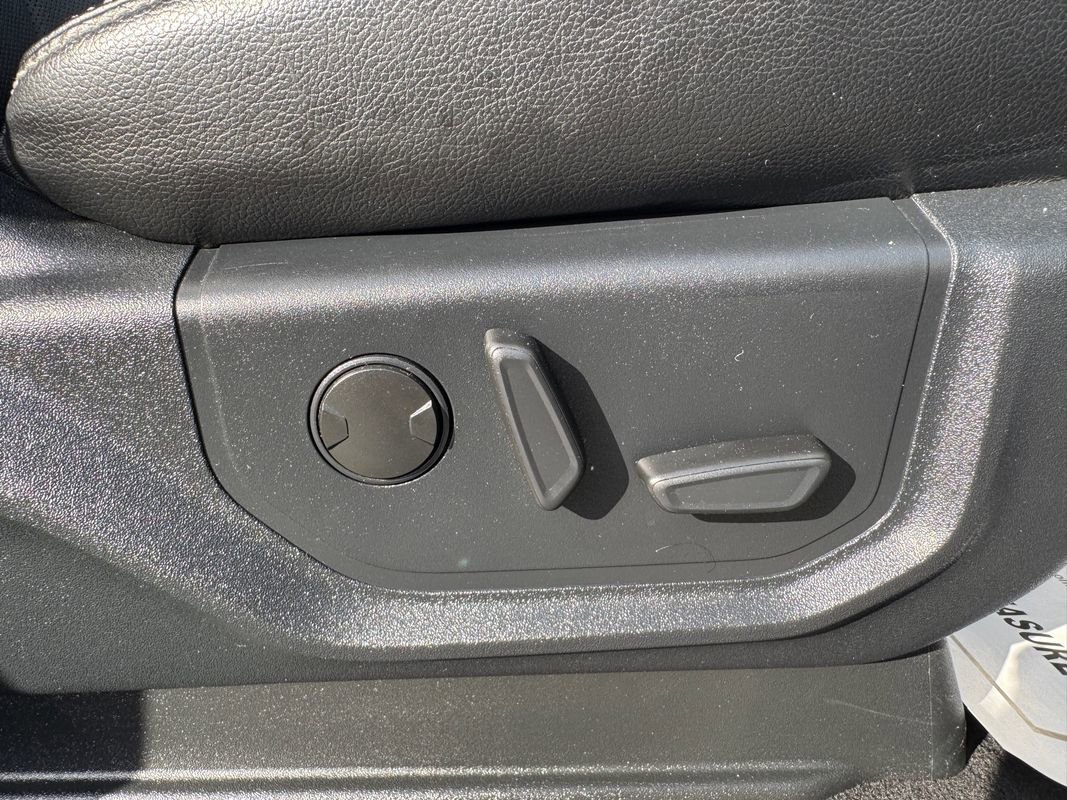 Used 2020 Ford F250 Lariat w/ Lariat Value Package image 26