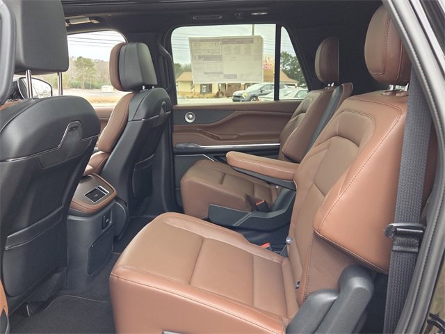 New 2026 Lincoln Navigator L Reserve image 13