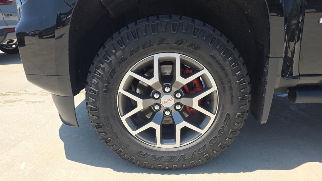 Used 2021 GMC Canyon AT4 w/ Driver Alert Package AWD/4WD image 10