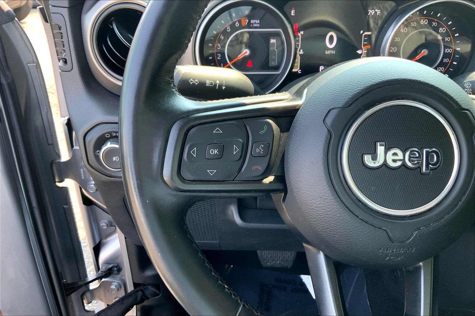 Used 2018 Jeep Wrangler Unlimited Sport S AWD/4WD image 22